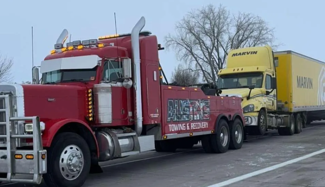 18-Wheeler Breakdowns on I-94: What Drivers Should Do Before the Tow Arrives